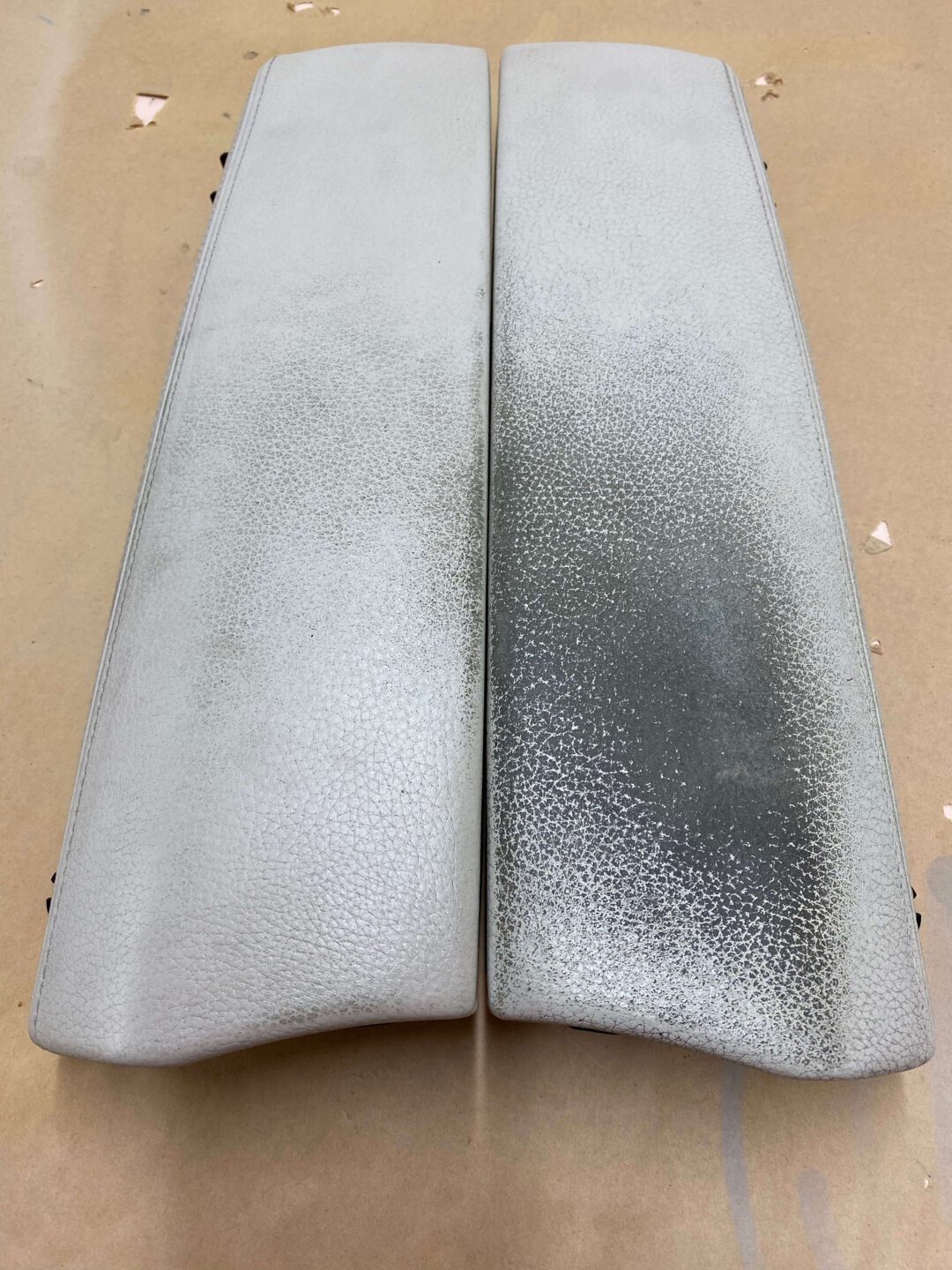 BMW X3 jasny skórzany podłokietnik przed odnowieniem