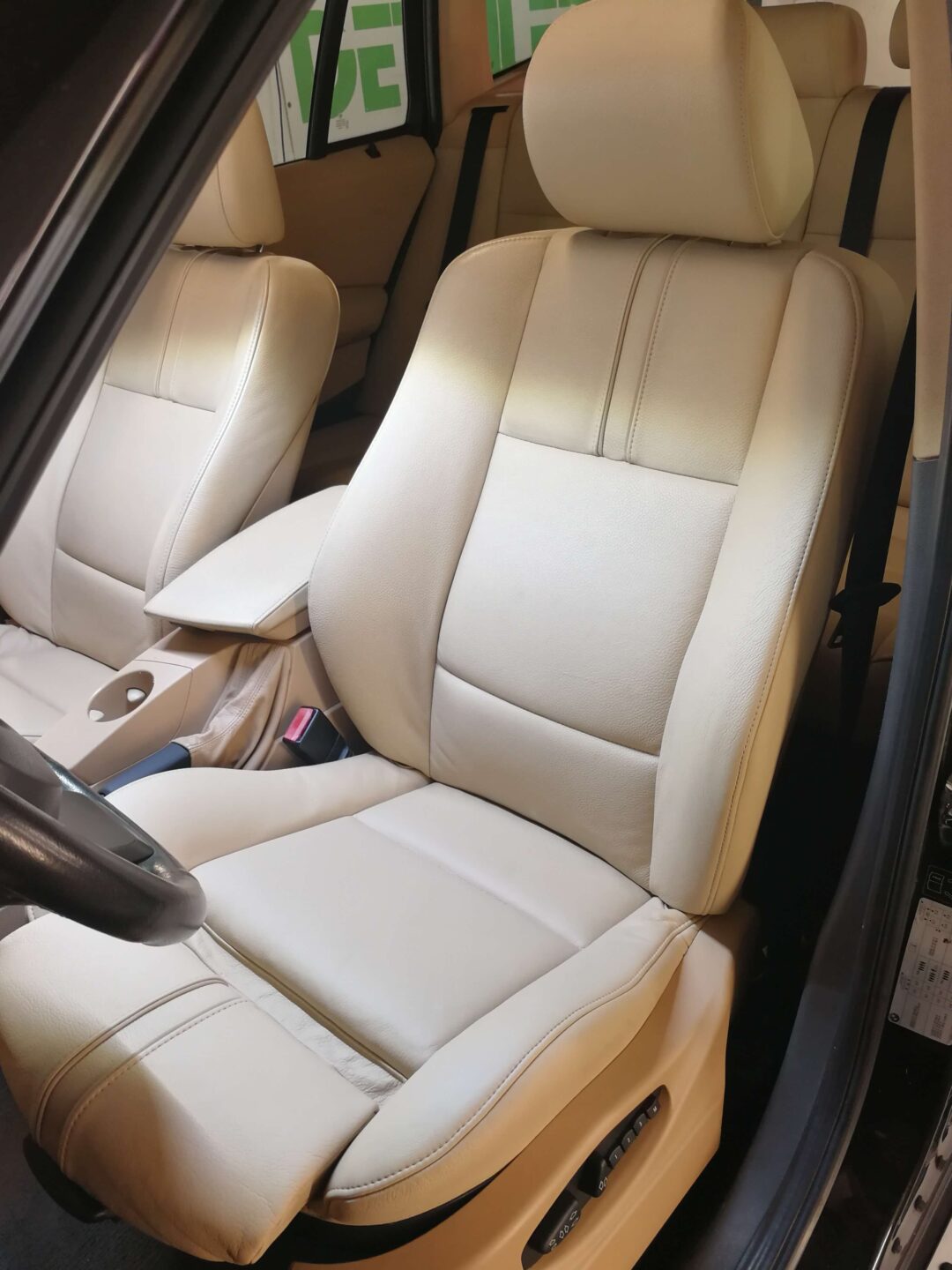 Skóra po renowacji BMW X3