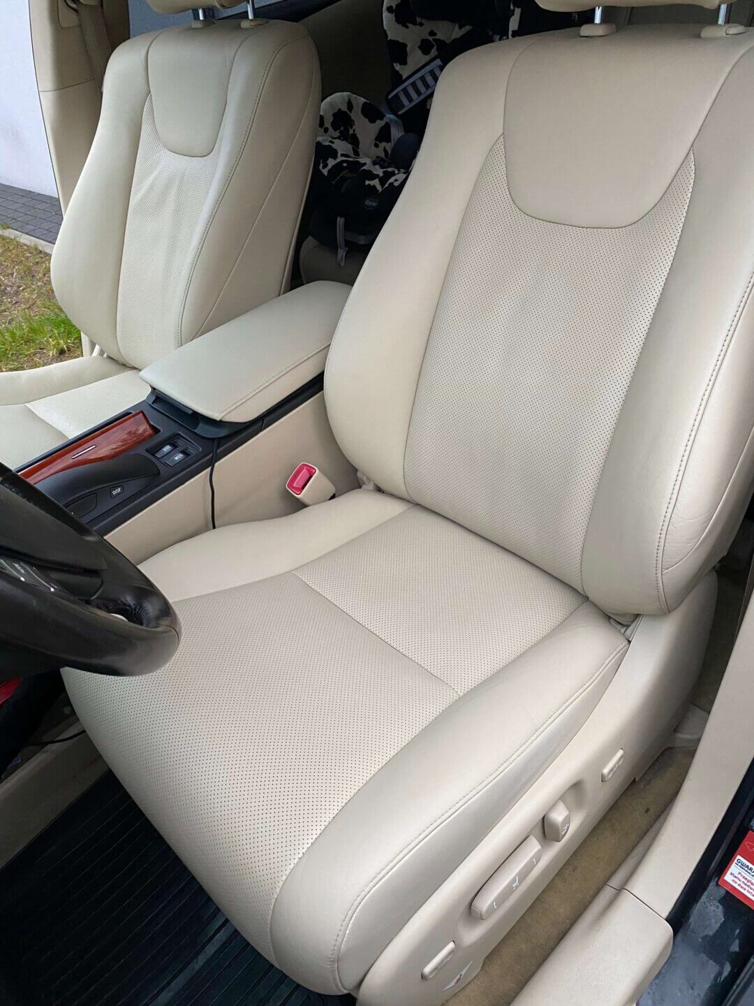 Renowacja foteli samochodowych warszawa