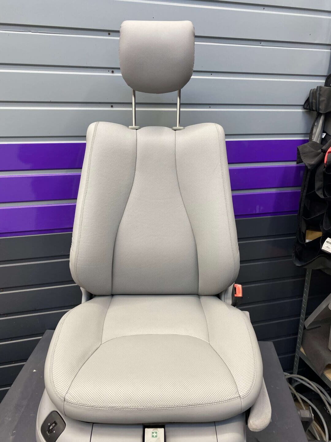 Renowacja foteli samochodowych