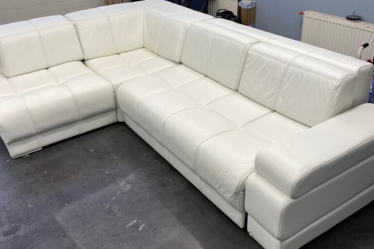 Jasny narożnik skórzany po renowacji