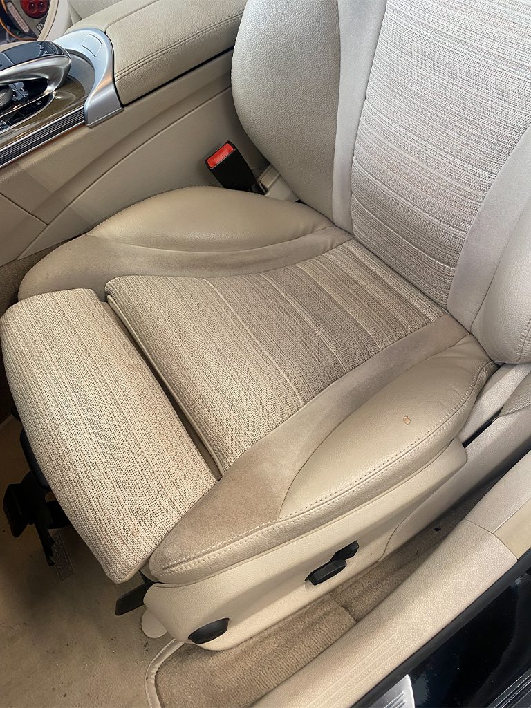 tapicerka Artico w mercedesie przed renowacją